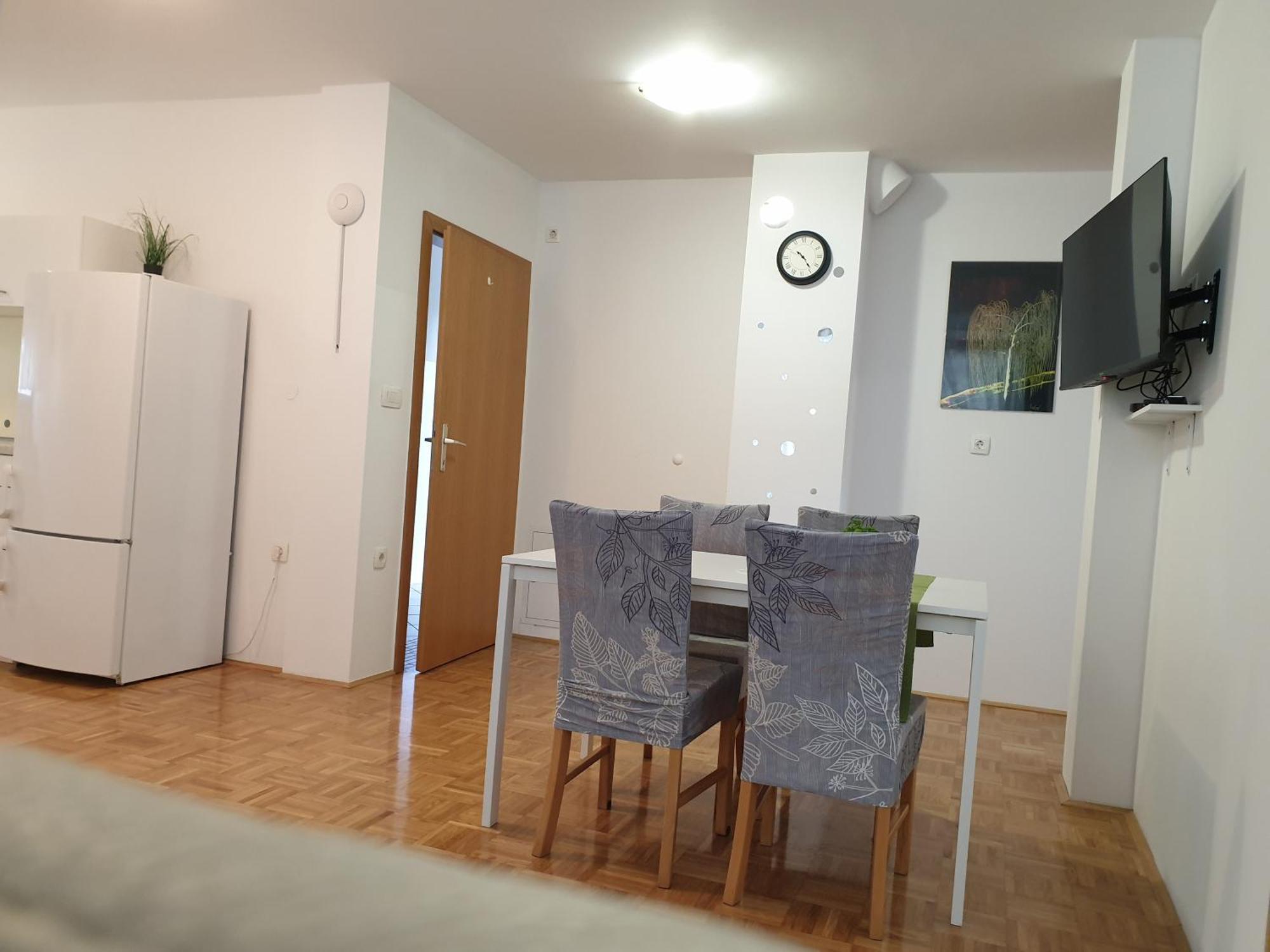 Apartment Emma Ljubljana - Free Parking, Ac, Wifi Quarto foto