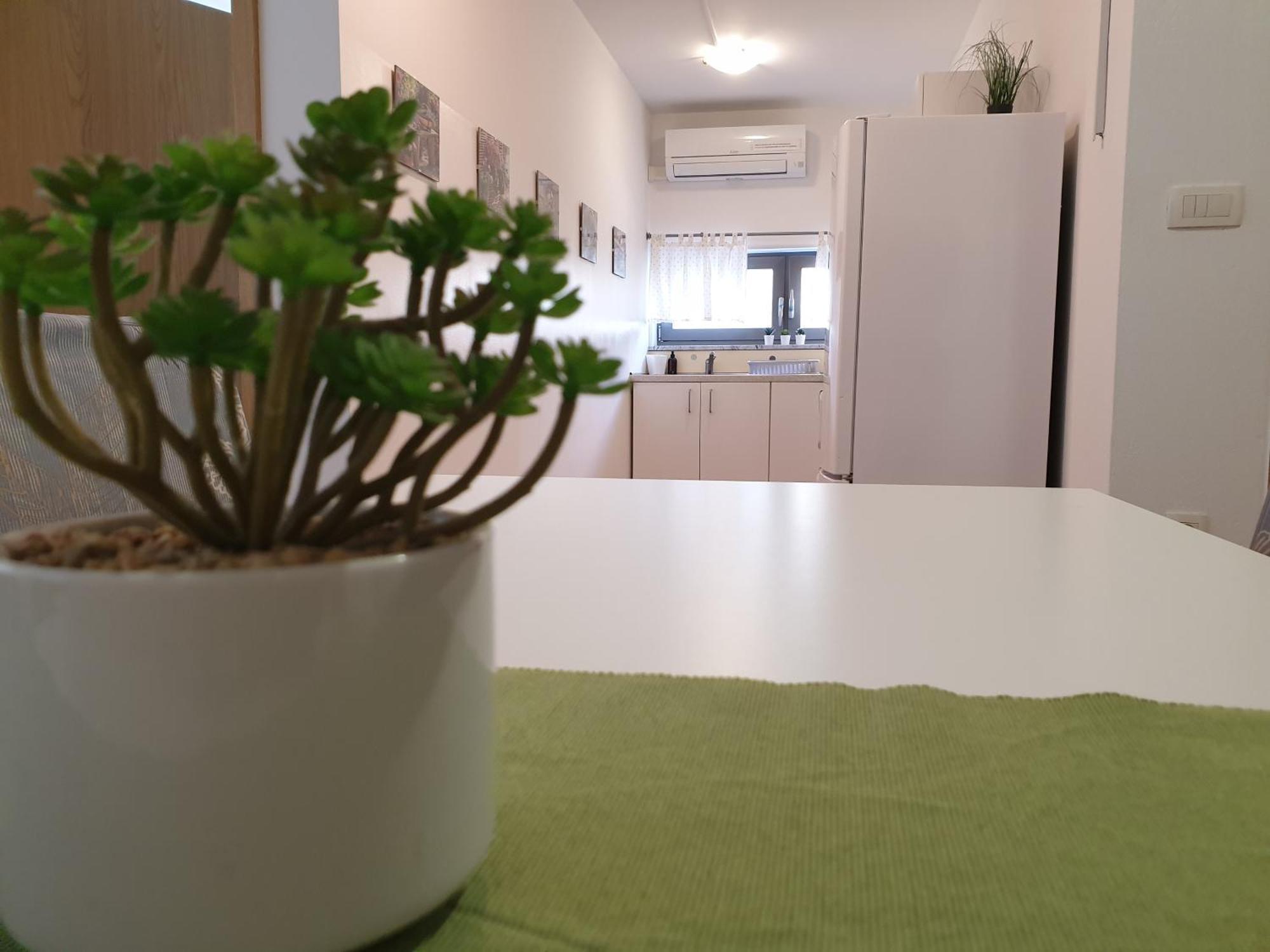 Apartment Emma Ljubljana - Free Parking, Ac, Wifi Quarto foto